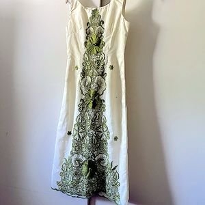 Unnamed vintage midi ivory and green dress. Gorgeous late 70s  80s lined Sz 6